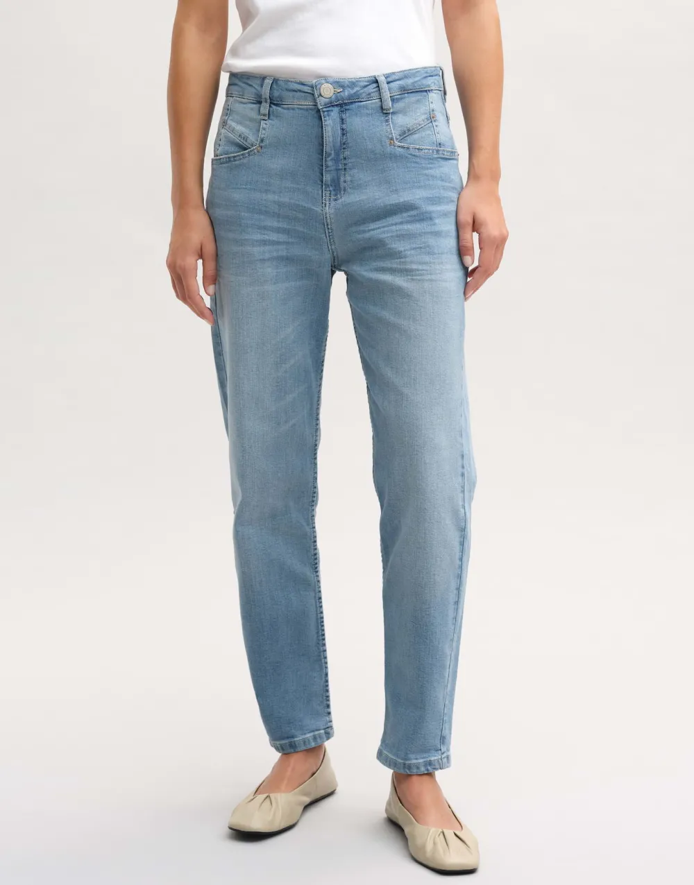 carrot_jeans_loryn_iced_1.webp OPUS Fashion Carrot Jeans Loryn Iced^ Jeans