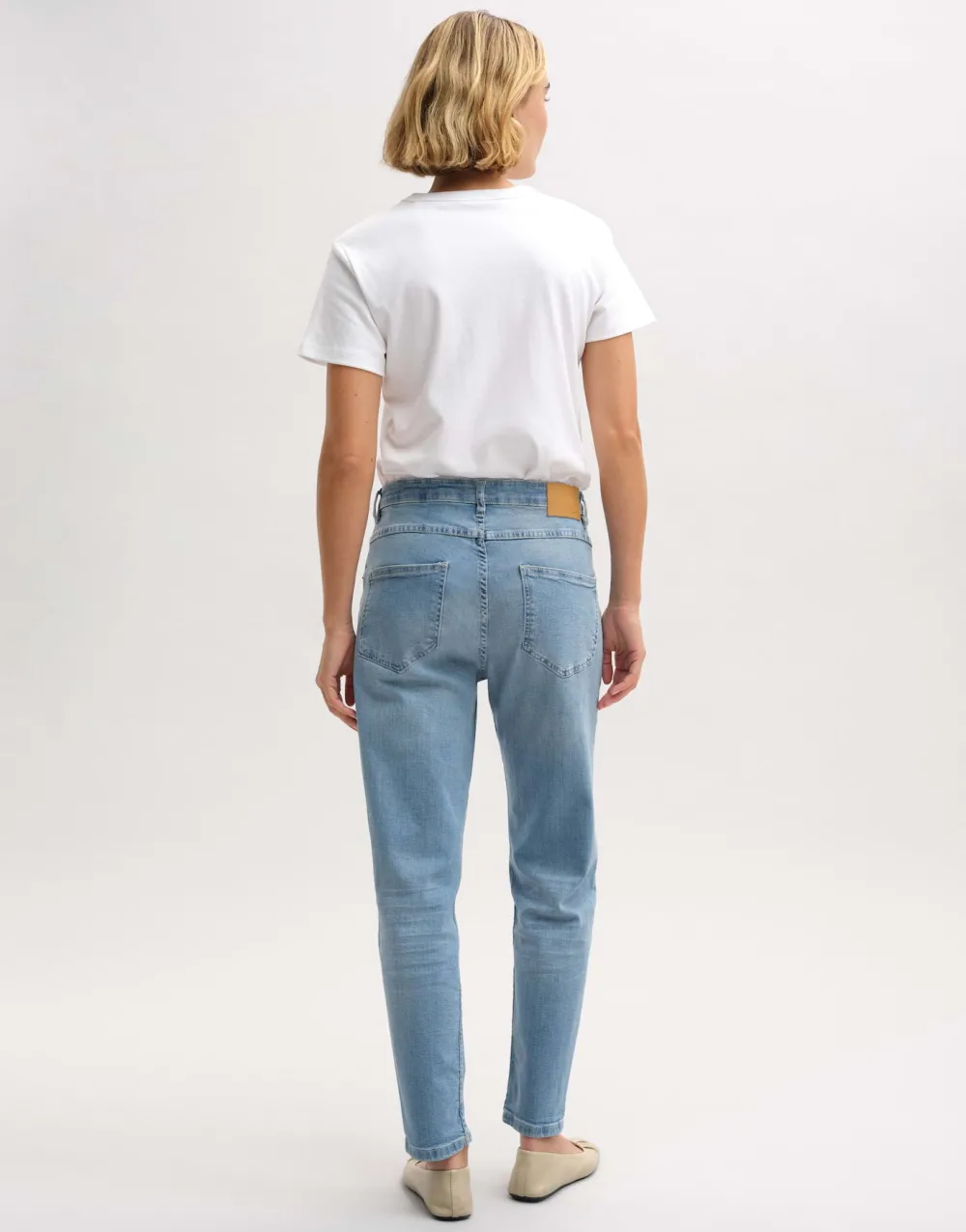 carrot_jeans_loryn_iced_3.webp OPUS Fashion Carrot Jeans Loryn Iced^ Jeans
