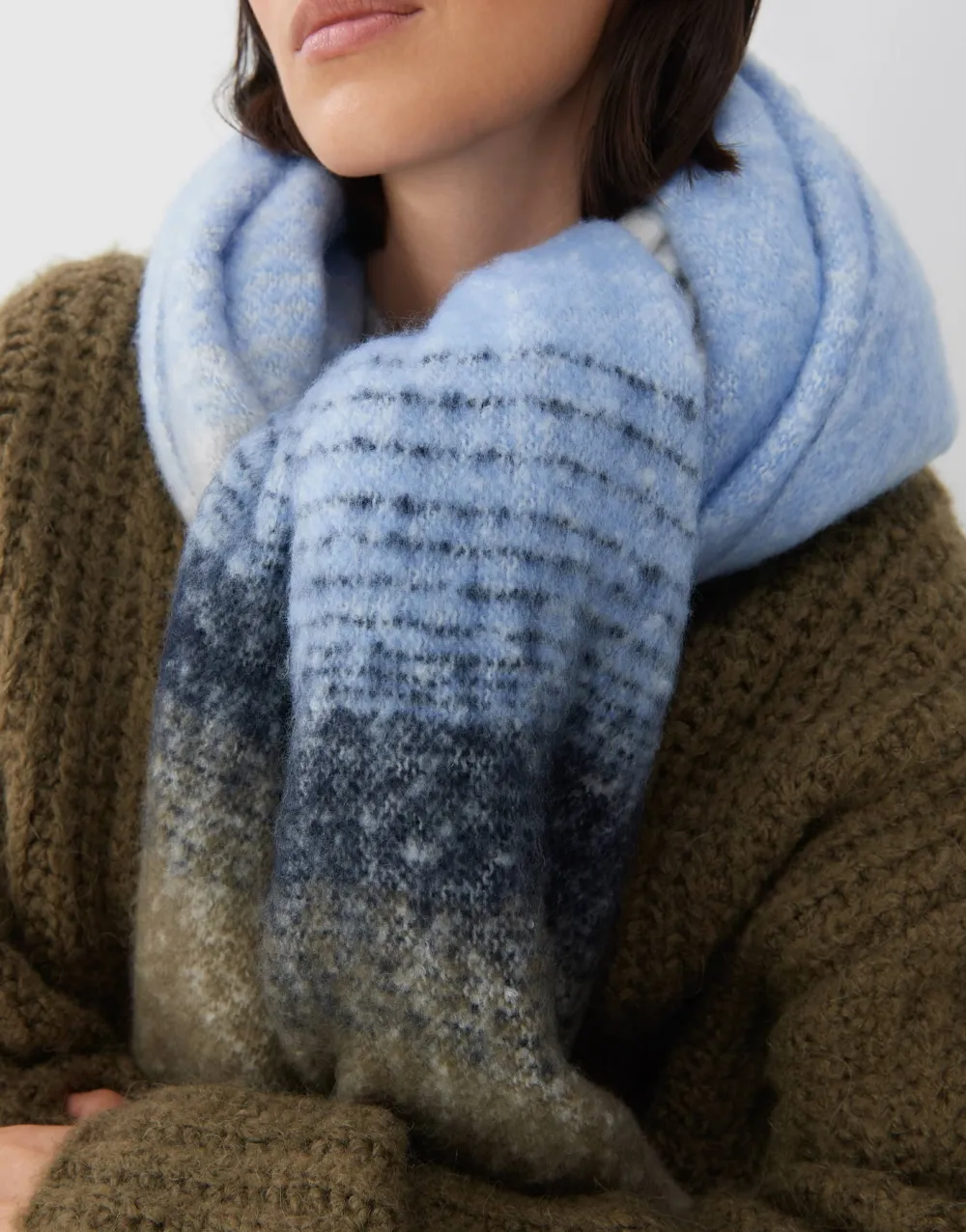 gebreide_sjaal_baquarium_scarf_3.webp someday Gebreide Sjaal Baquarium Scarf^ Accessoires