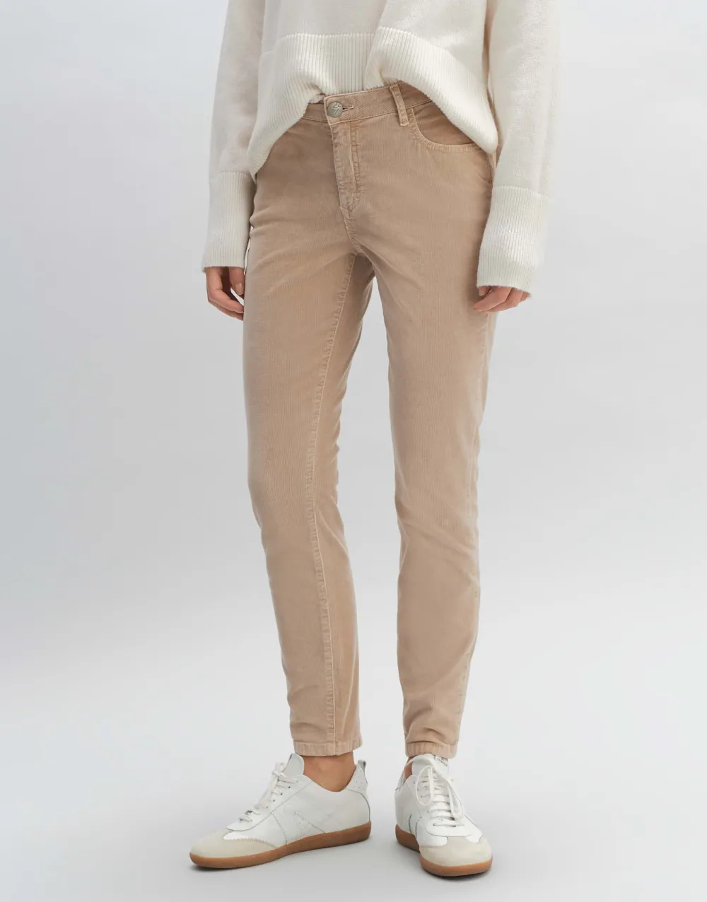 slim_jeans_evita_finecord_1.webp OPUS Fashion Slim Jeans Evita Finecord^ Jeans