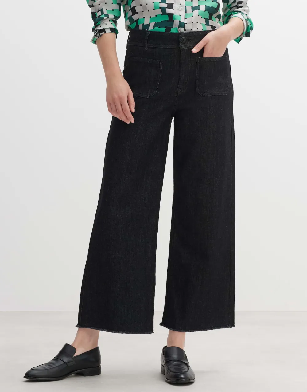 wide_cropped_jeans_macona_black_1.webp OPUS Fashion Wide Cropped Jeans Macona Black^ Jeans